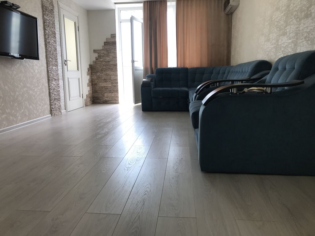 Продажа 3-комнатной квартиры, Пятигорск, Московская ул,  97