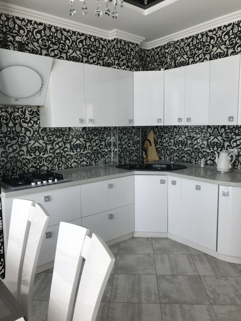 Продажа 3-комнатной квартиры, Пятигорск, Оранжерейная ул,  21