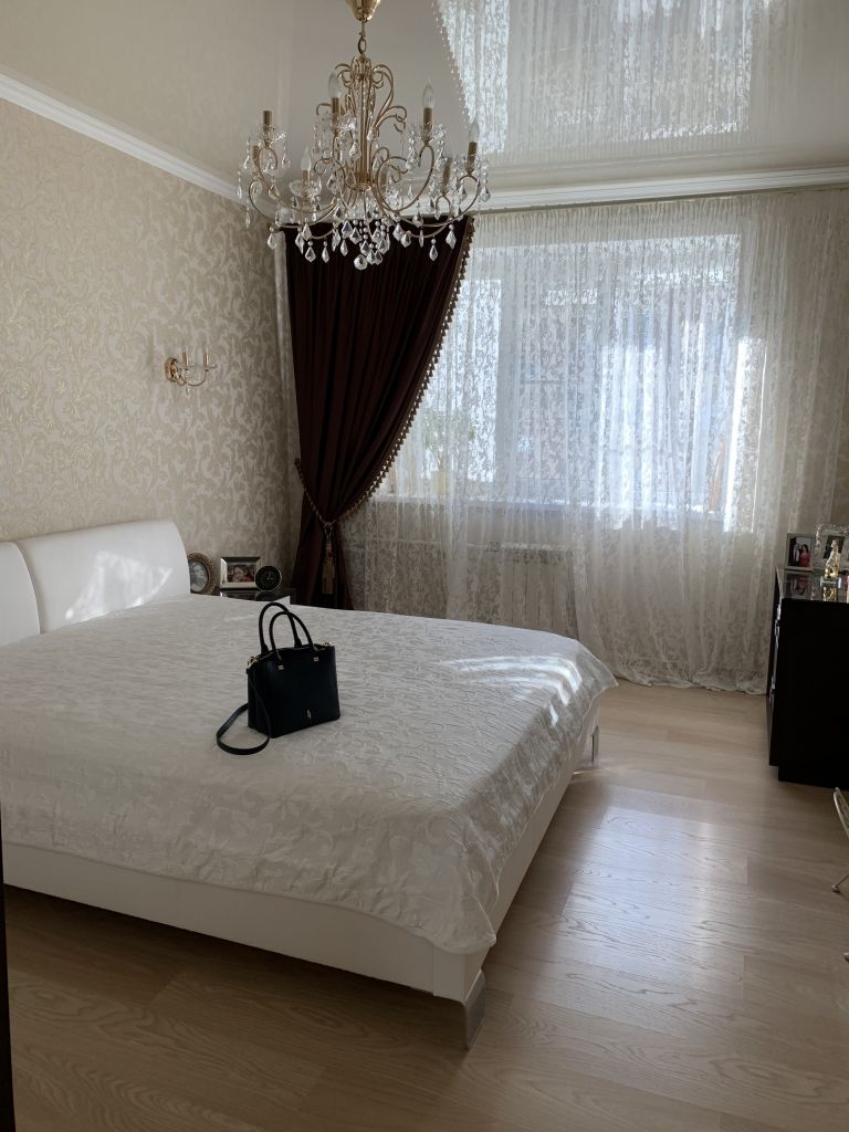 Продажа 3-комнатной квартиры, Пятигорск, Оранжерейная ул,  17