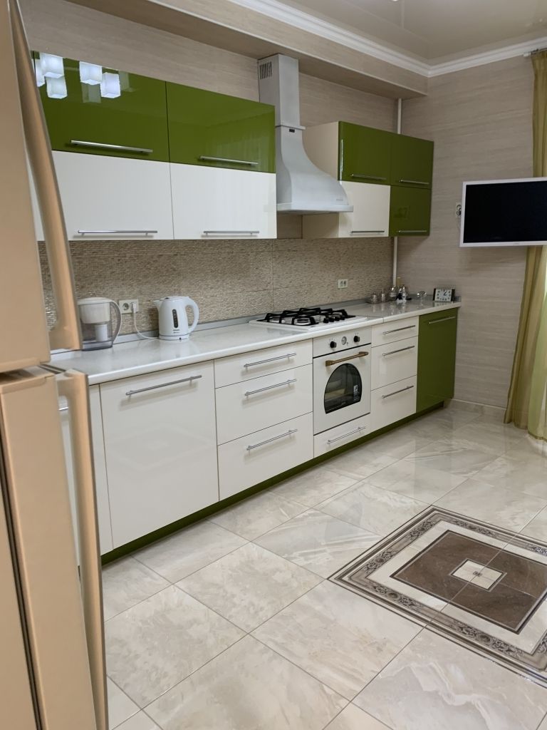 Продажа 3-комнатной квартиры, Пятигорск, Оранжерейная ул,  17