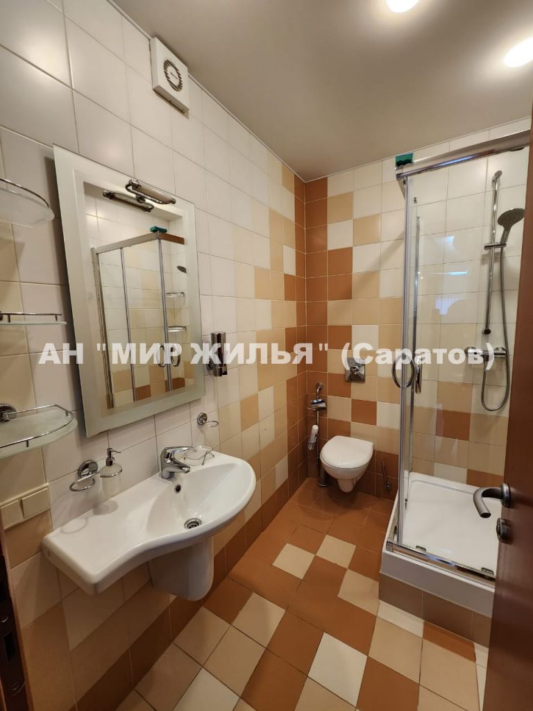 Аренда 4-комнатной квартиры, Саратов, Большая Казачья ул,  16