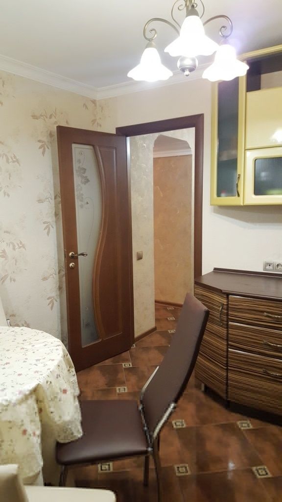 Аренда 3-комнатной квартиры, Саратов, им Н.И. Вавилова ул,  8/26а