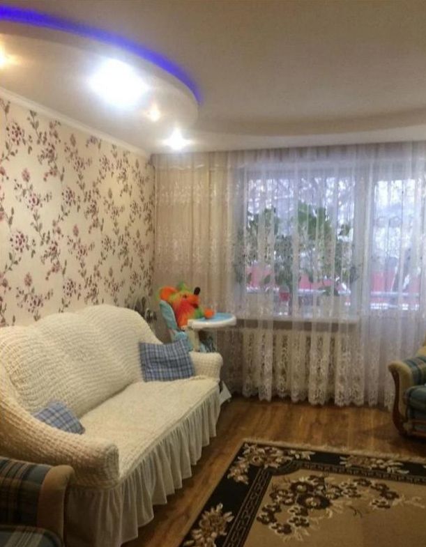 Продажа 3-комнатной квартиры, Батайск, Литейный пер,  2