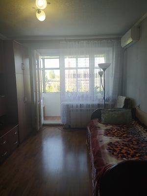 Продажа 2-комнатной квартиры, Батайск, Октябрьская ул