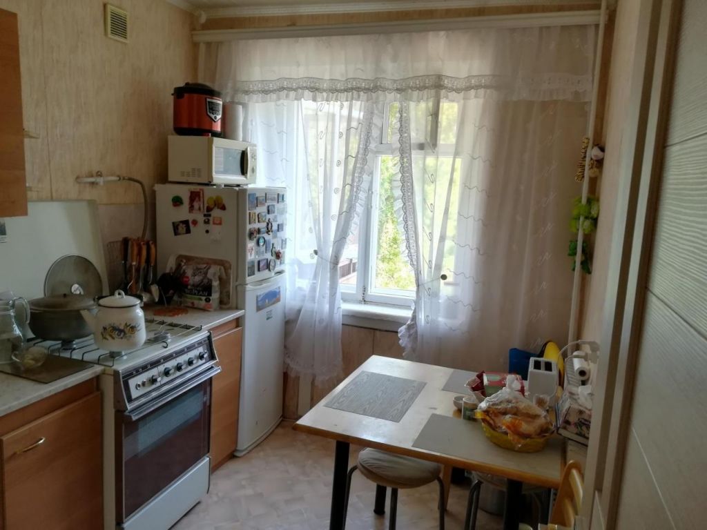 Продажа 3-комнатной квартиры, Старый Оскол, Молодогвардеец мкр, 10 Продажа 3-комнатной квартиры, Старый Оскол, Молодогвардеец мкр, 10