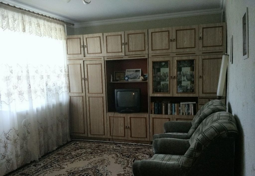 Продажа 2-комнатной квартиры, Старый Оскол, Космос мкр, 5 Продажа 2-комнатной квартиры, Старый Оскол, Космос мкр, 5