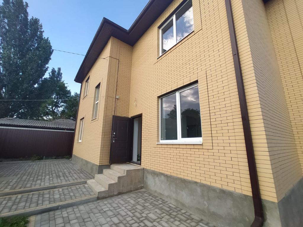 Продажа дома, 170м <sup>2</sup>, 3 сот., Ростов-на-Дону, 40-летия Победы пр-кт Продажа дома, 170м <sup>2</sup>, 3 сот., Ростов-на-Дону, 40-летия Победы пр-кт