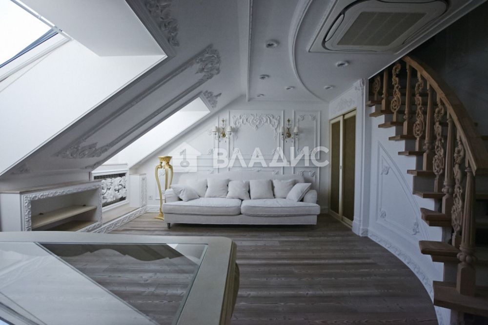 Продажа 4-комнатной квартиры, Нижний Новгород, Варварская ул, 40А Продажа 4-комнатной квартиры, Нижний Новгород, Варварская ул, 40А