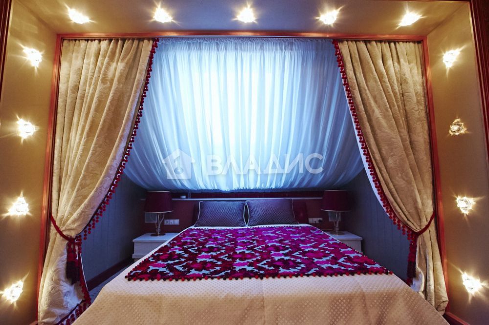Продажа 4-комнатной квартиры, Нижний Новгород, Варварская ул, 40А Продажа 4-комнатной квартиры, Нижний Новгород, Варварская ул, 40А