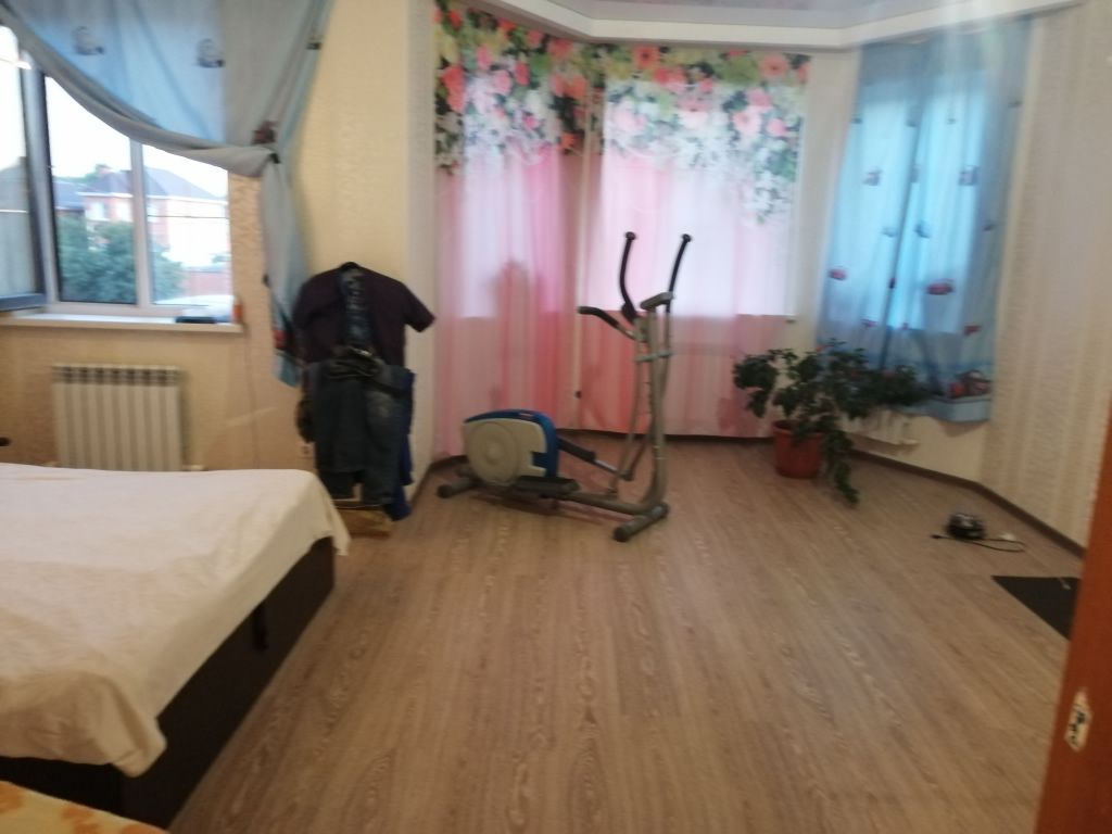 Продажа дома, 140м <sup>2</sup>, 3 сот., Батайск, Саратовская ул, 100 Продажа дома, 140м <sup>2</sup>, 3 сот., Батайск, Саратовская ул, 100