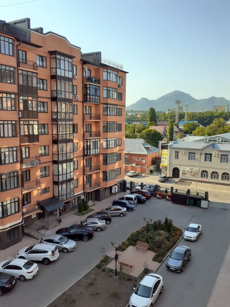 Продажа 2-комнатной квартиры, Пятигорск, Пестова ул,  13/2