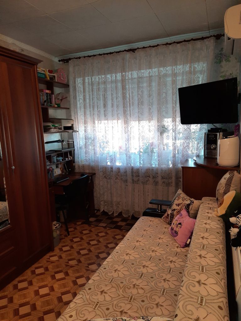 Продажа комнаты, 21м <sup>2</sup>, Батайск, Коммунистическая ул