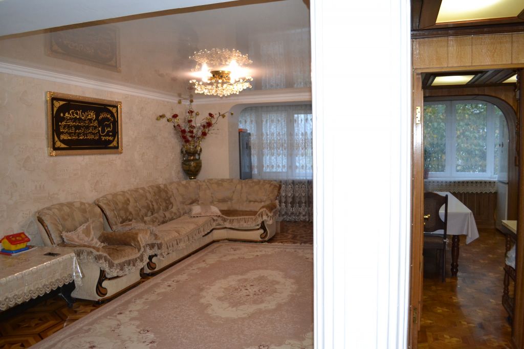 Продажа 4-комнатной квартиры, Пятигорск, Оранжерейный проезд,  3