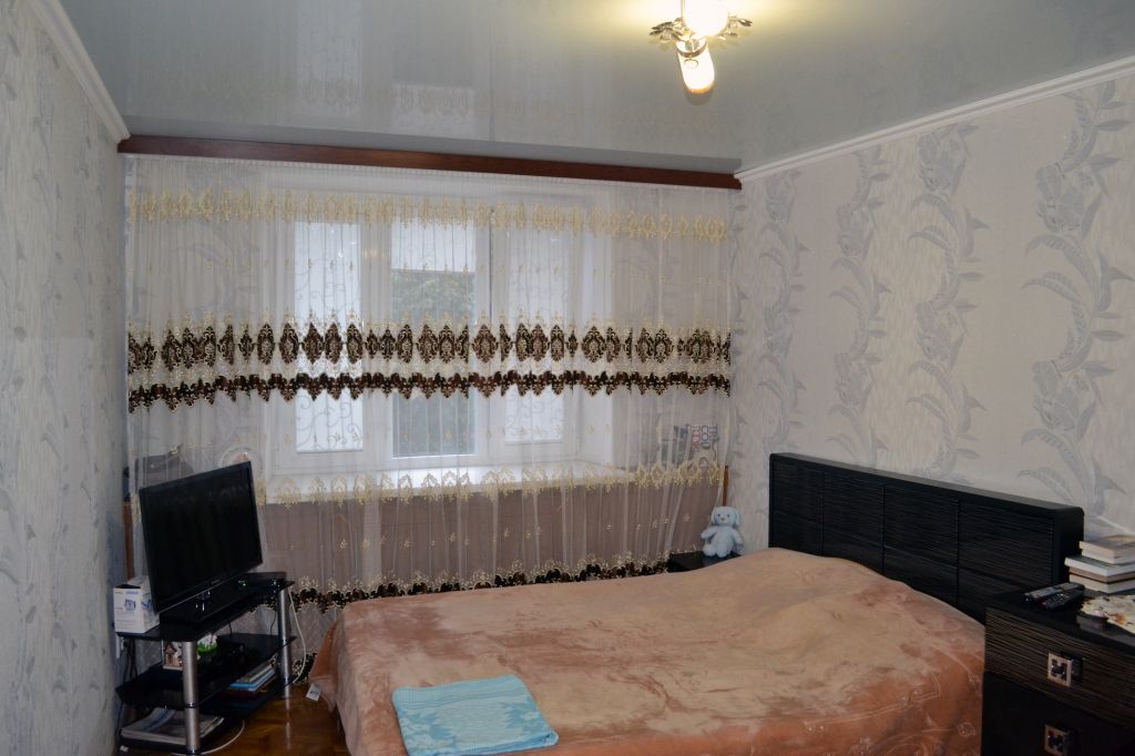 Продажа 4-комнатной квартиры, Пятигорск, Оранжерейный проезд,  3