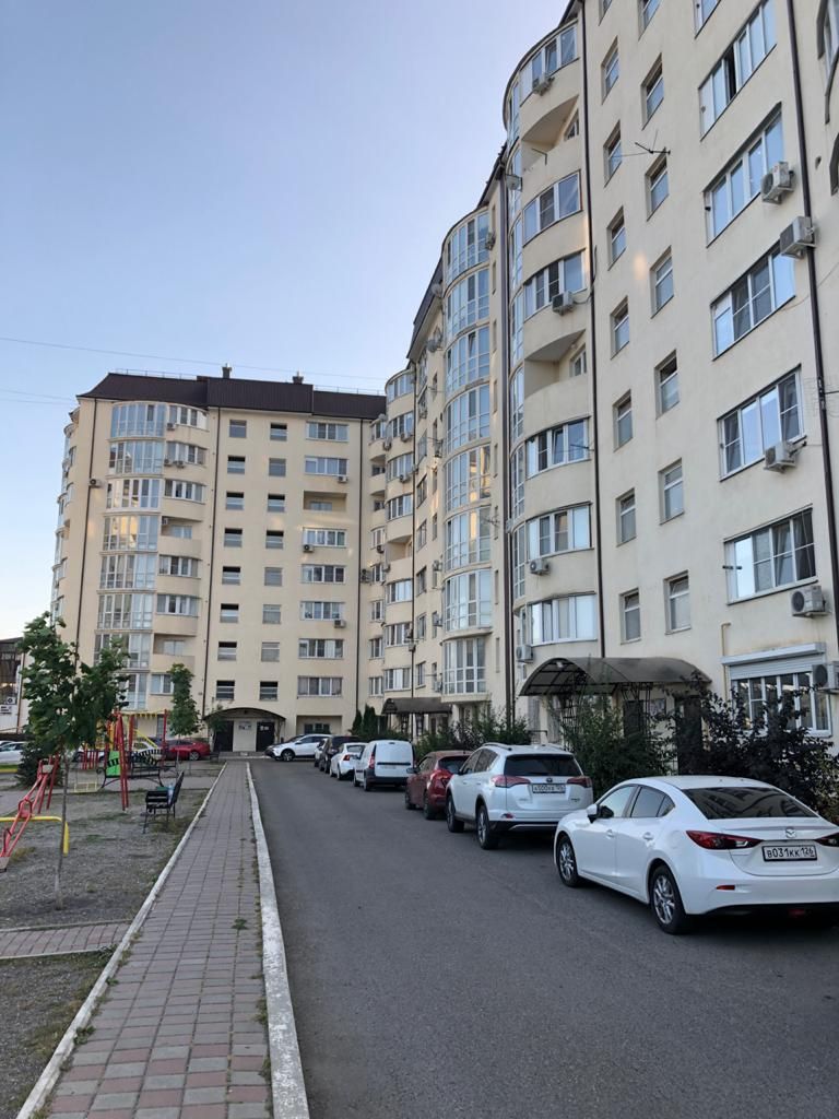 Продажа 3-комнатной квартиры, Пятигорск, Оранжерейная ул,  22