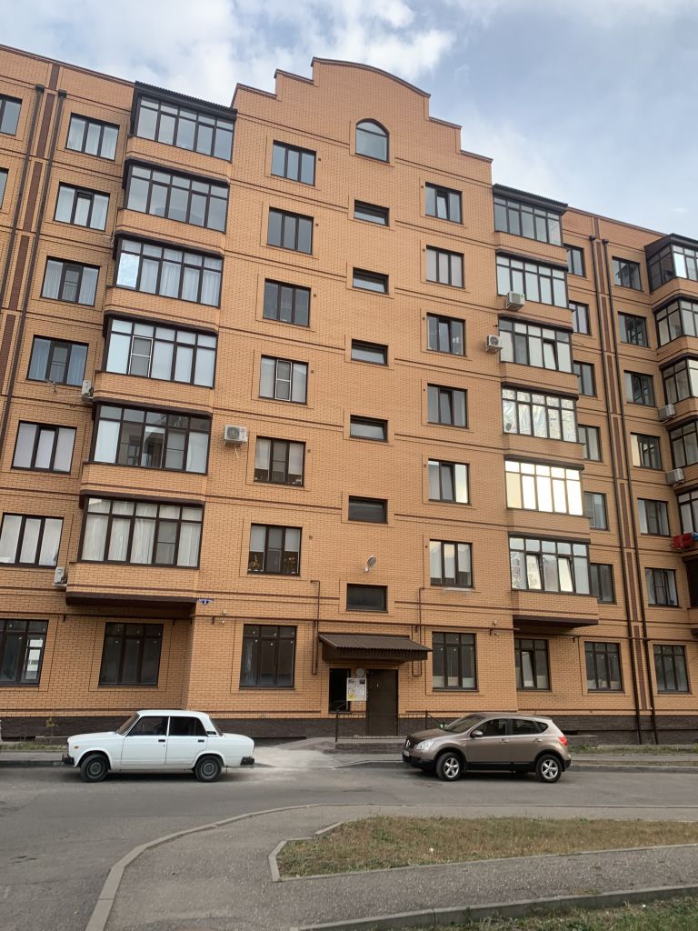 Продажа 3-комнатной квартиры, Пятигорск, Кипарисовая ул,  2