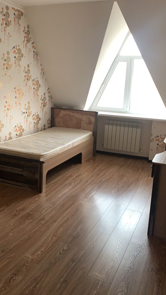 Продажа 3-комнатной квартиры, Пятигорск, Кипарисовая ул,  2