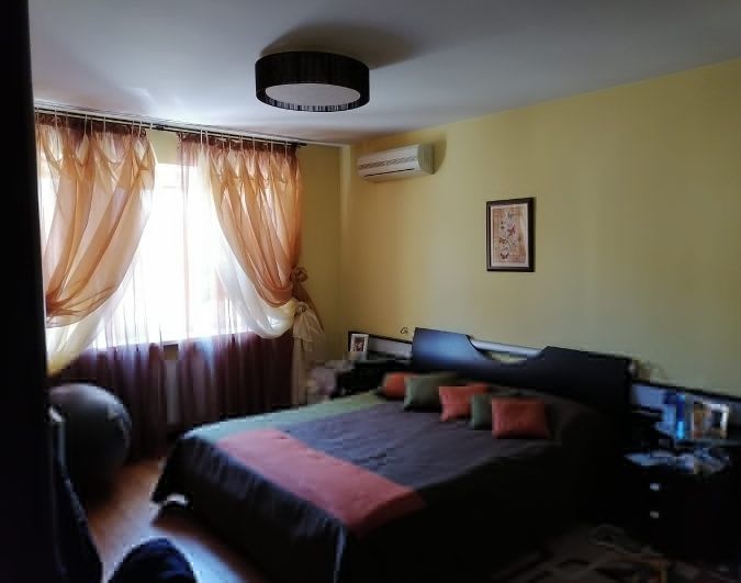 Продажа 4-комнатной квартиры, Пятигорск, Калинина ул