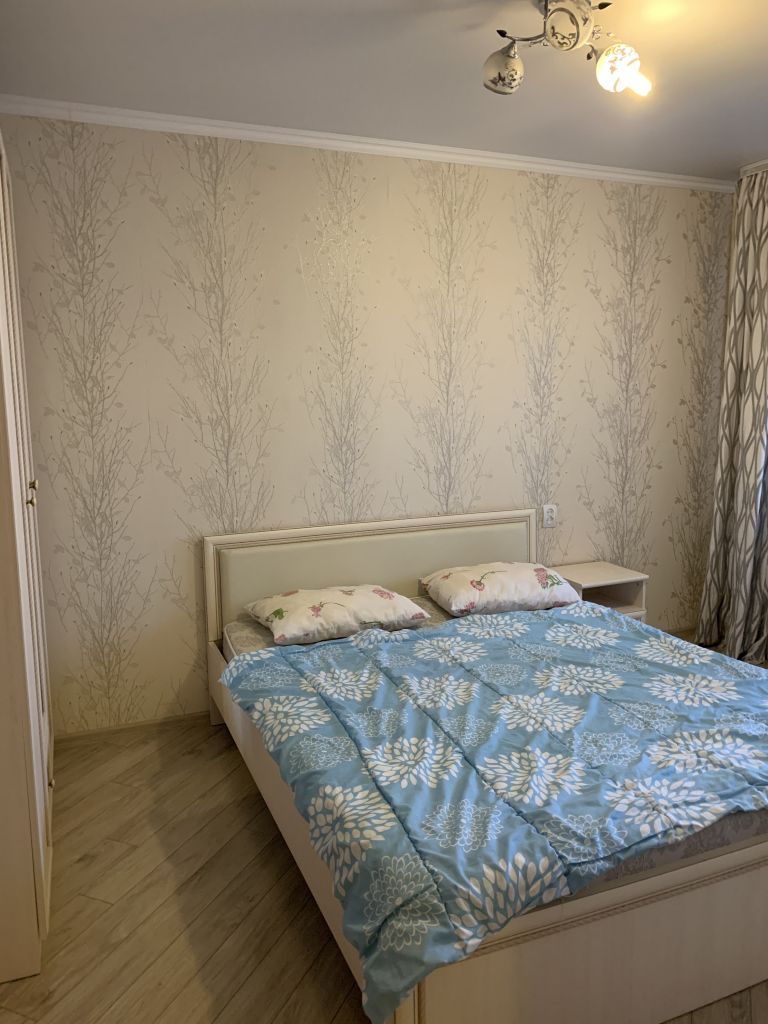 Продажа 3-комнатной квартиры, Пятигорск, Калинина пр-кт,  2