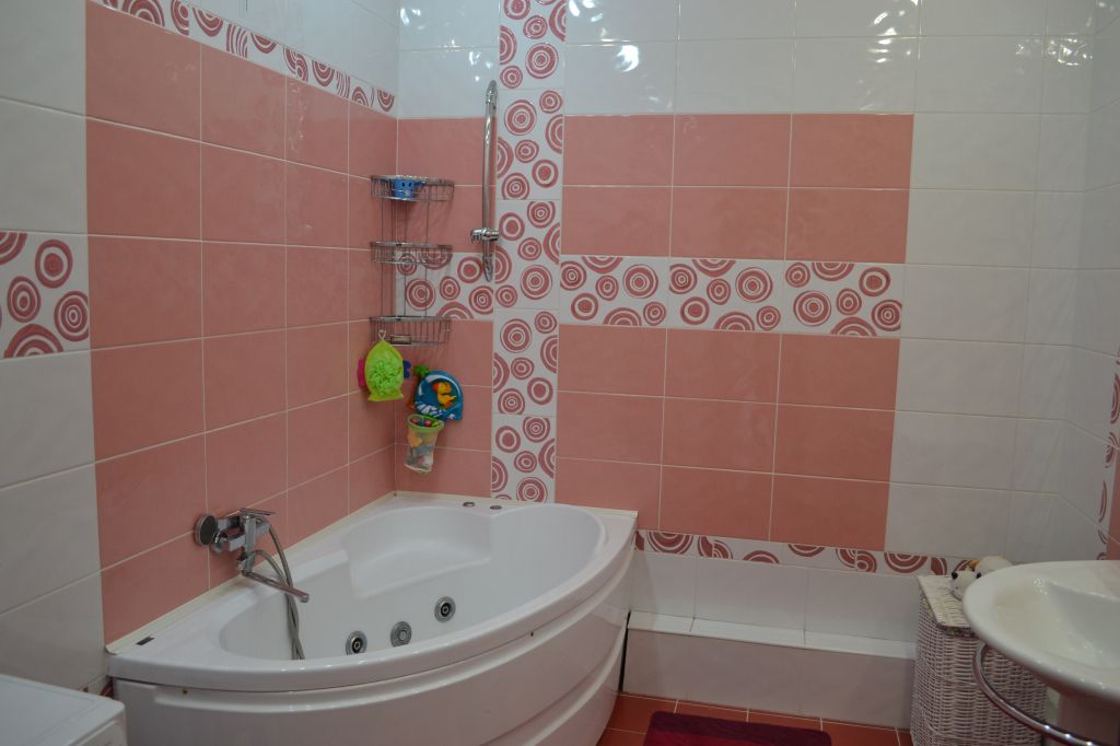 Продажа 3-комнатной квартиры, Пятигорск, Пестова ул,  24