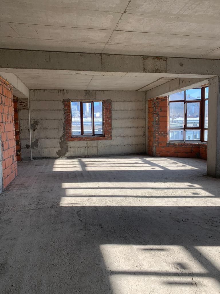 Продажа 3-комнатной квартиры, Пятигорск, Московская ул,  94