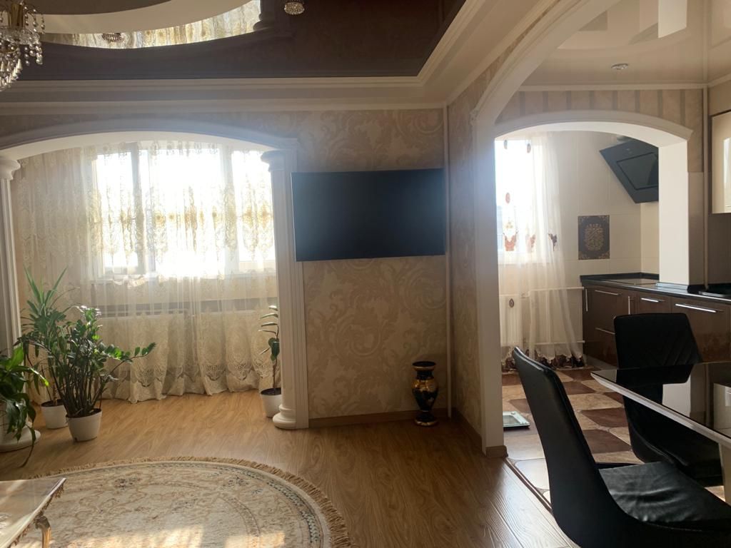 Продажа 3-комнатной квартиры, Пятигорск, Адмиральского ул,  35