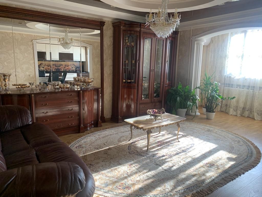 Продажа 3-комнатной квартиры, Пятигорск, Адмиральского ул,  35