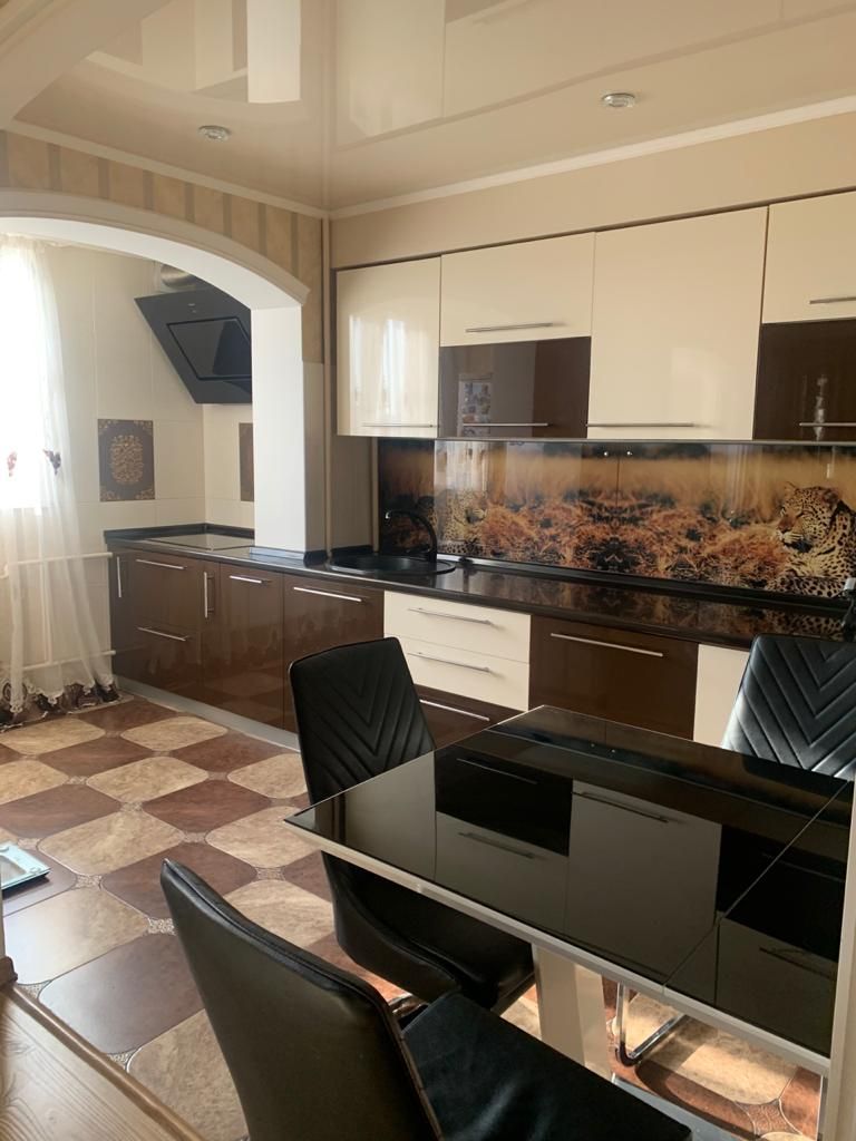 Продажа 3-комнатной квартиры, Пятигорск, Адмиральского ул,  35