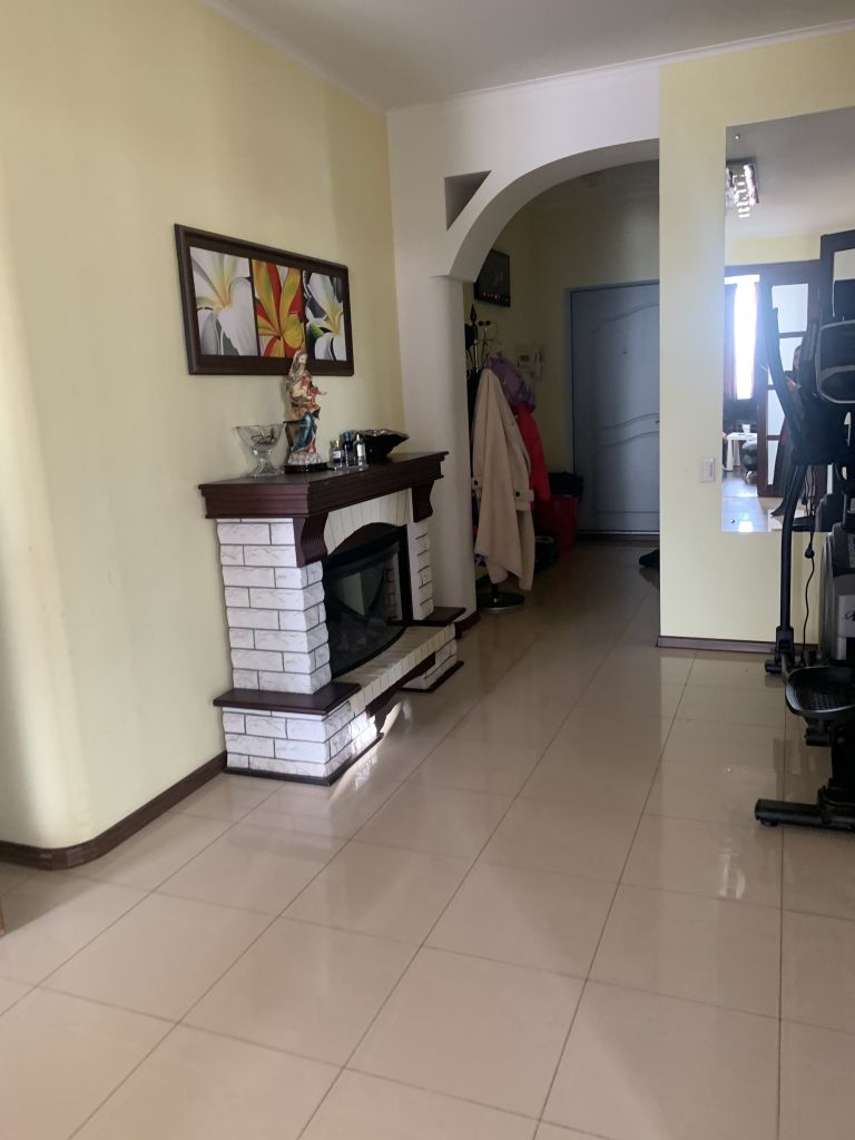 Продажа 3-комнатной квартиры, Пятигорск, Адмиральского ул,  6А