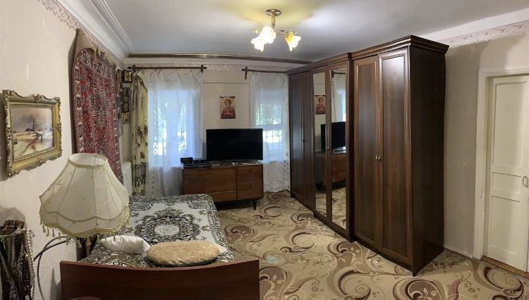 Продажа 4-комнатной квартиры, Пятигорск, Кирова пр-кт,  15