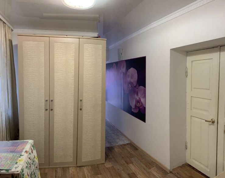 Продажа 4-комнатной квартиры, Пятигорск, Кирова пр-кт,  15