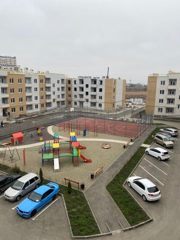 Продажа 2-комнатной квартиры, Батайск, Котова ул,  2