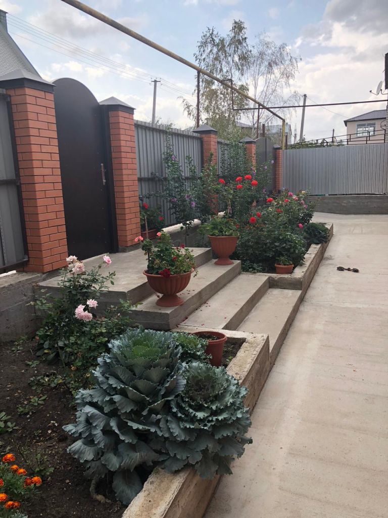 Продажа дома, 160м <sup>2</sup>, 6 сот., Минеральные Воды, Подгорная ул,  12