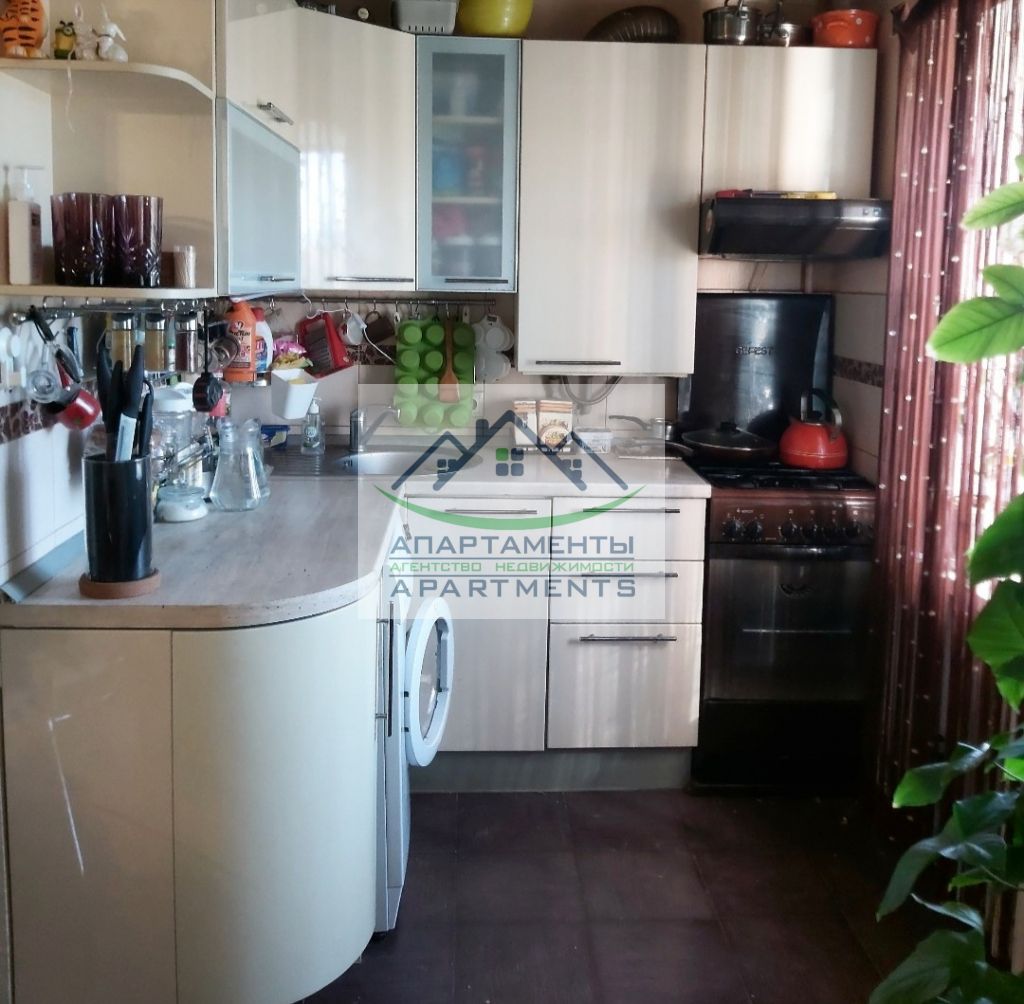 Продажа 2-комнатной квартиры, Пятигорск, Кирова пр-кт,  61