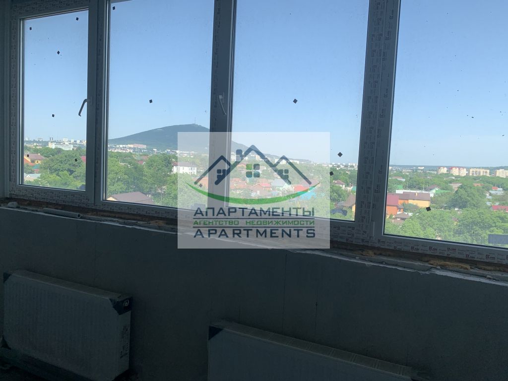 Продажа 4-комнатной квартиры, Пятигорск, Пальмиро Тольятти ул,  45