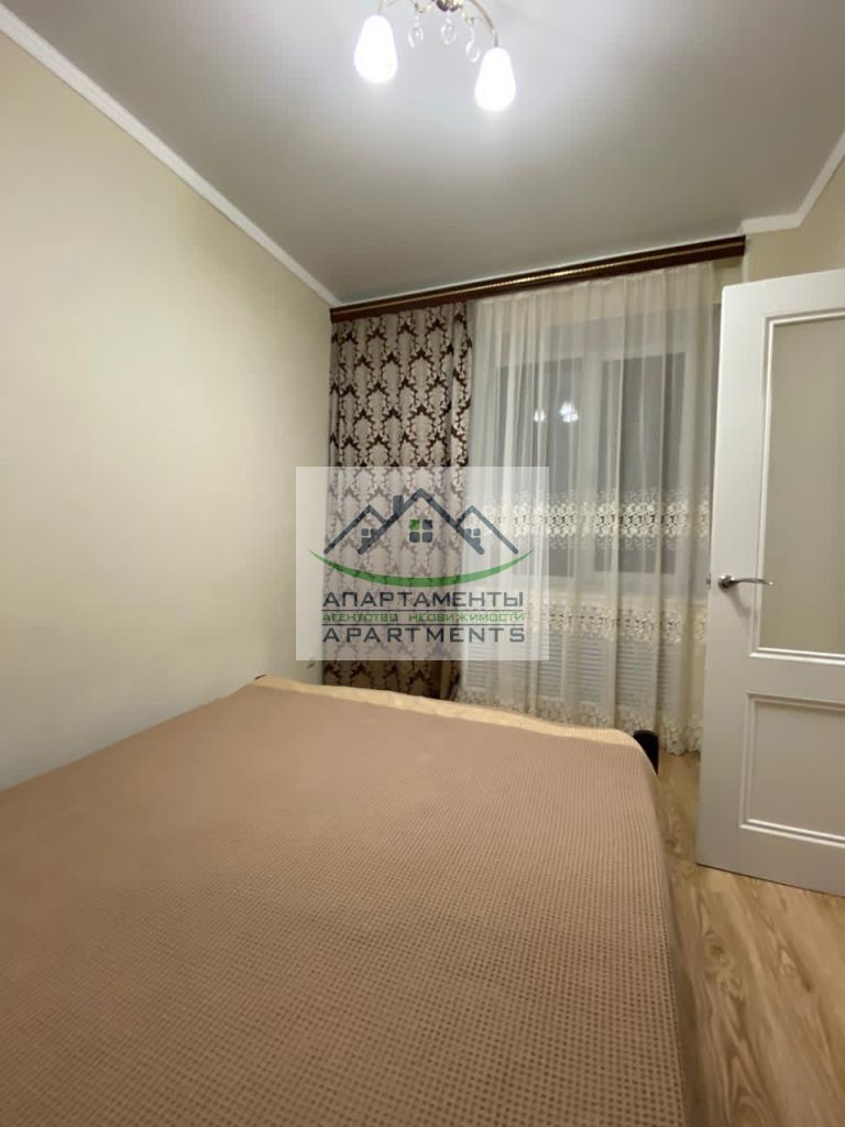 Продажа 3-комнатной квартиры, Пятигорск, Кирова пр-кт,  80