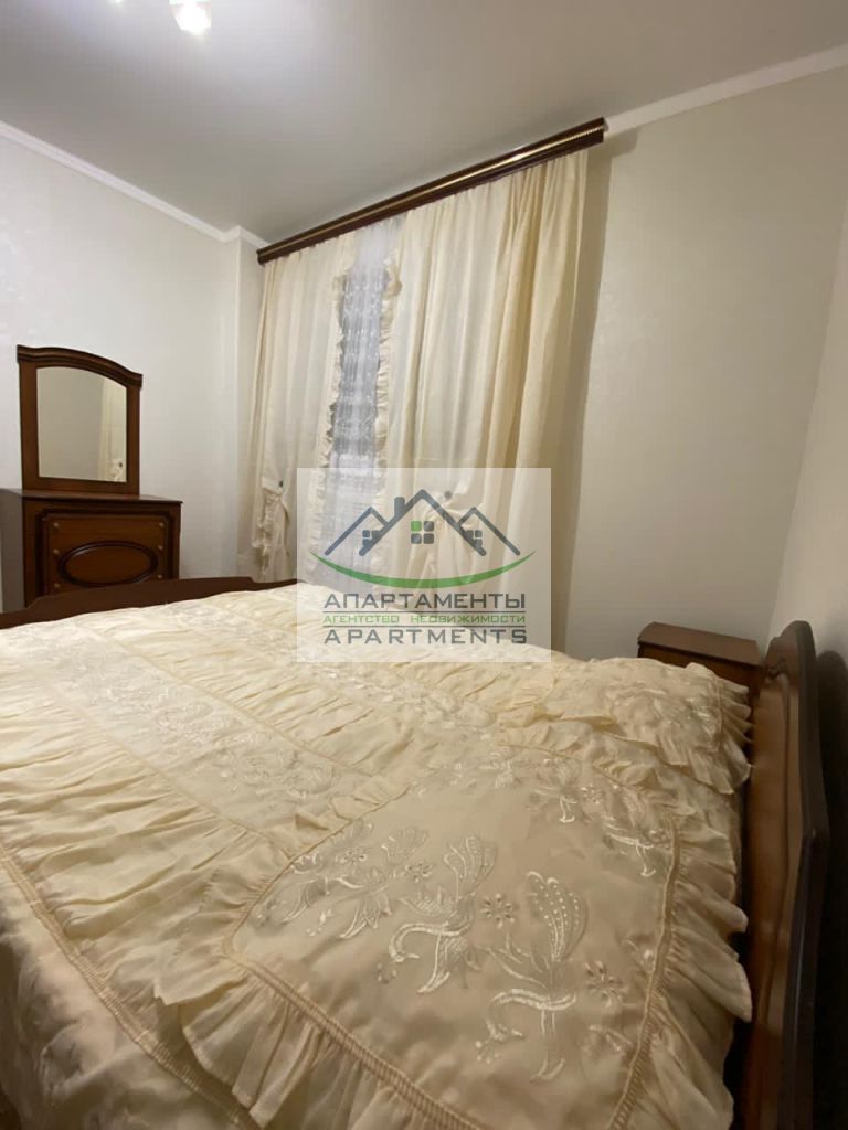 Продажа 3-комнатной квартиры, Пятигорск, Кирова пр-кт,  80