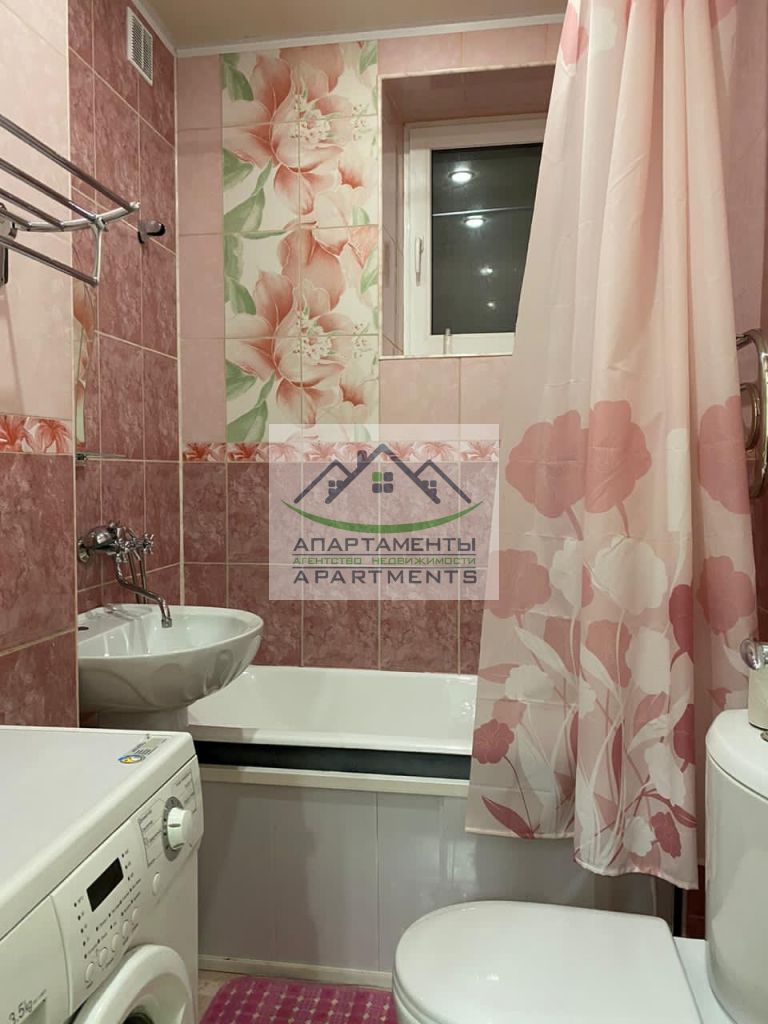 Продажа 3-комнатной квартиры, Пятигорск, Кирова пр-кт,  80