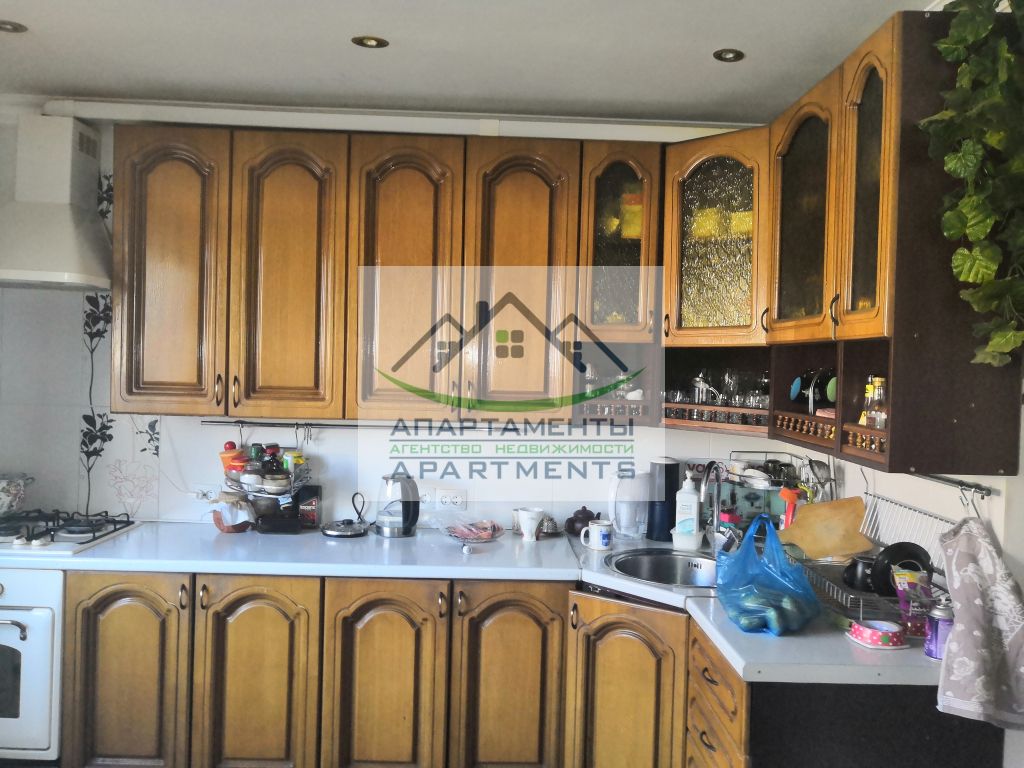 Продажа дома, 220м <sup>2</sup>, 3 сот., Минеральные Воды, Бибика ул