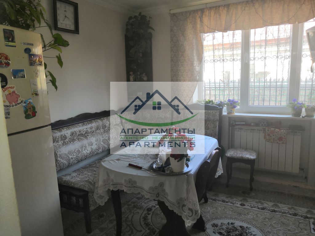 Продажа дома, 220м <sup>2</sup>, 3 сот., Минеральные Воды, Бибика ул