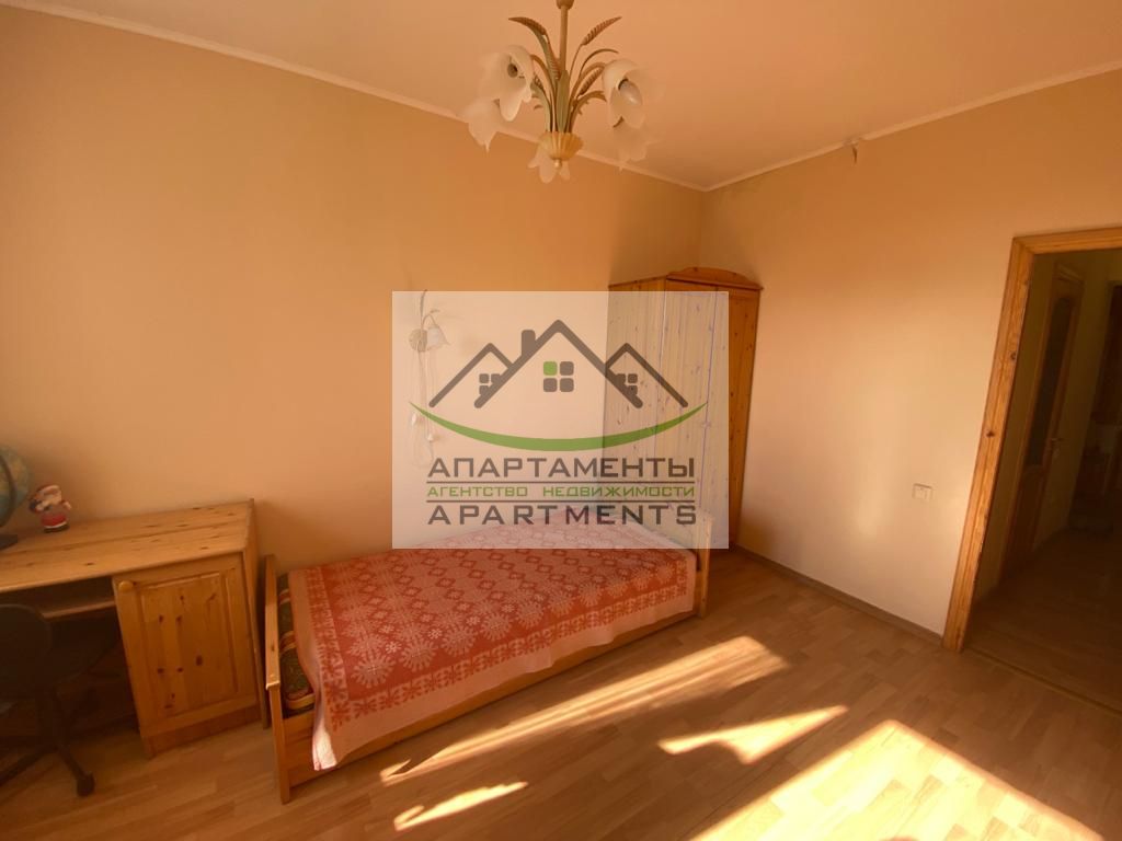 Продажа 4-комнатной квартиры, Пятигорск, Калинина ул,  40