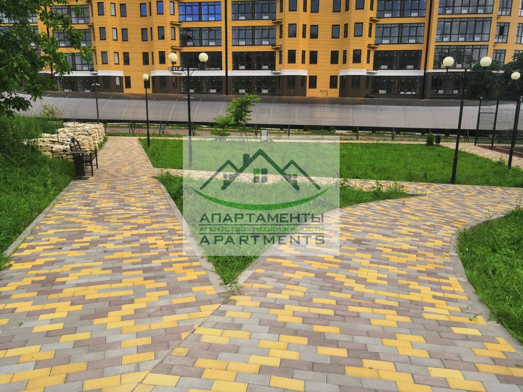 Продажа 2-комнатной квартиры, Пятигорск, Адмиральского ул,  1А