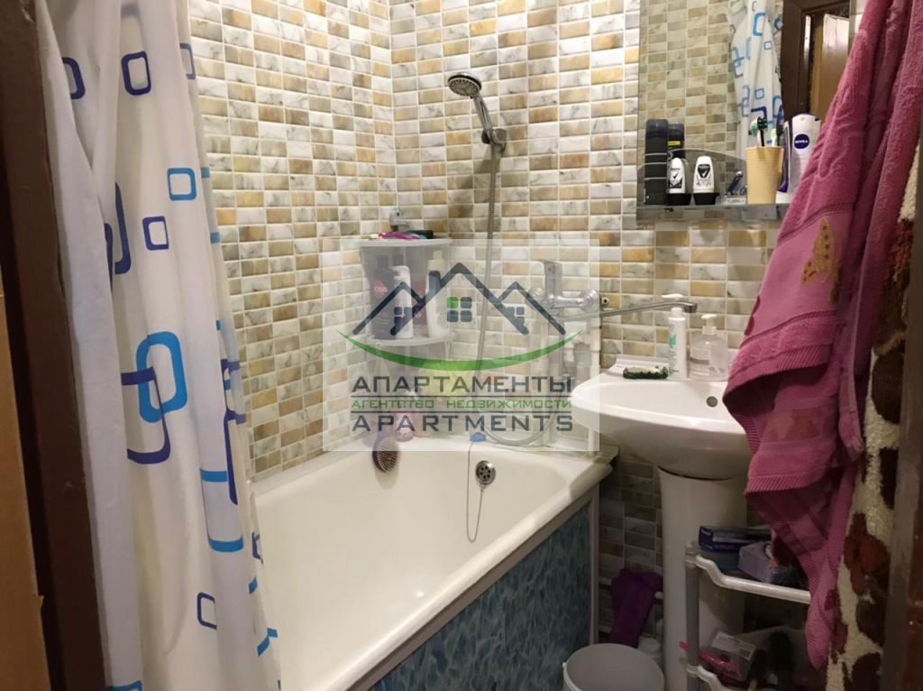 Продажа 2-комнатной квартиры, Пятигорск, Адмиральского ул,  8