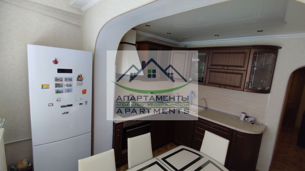 Продажа 3-комнатной квартиры, Пятигорск, Адмиральского ул,  8