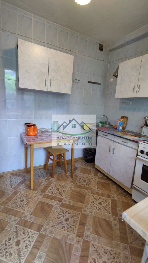 Продажа 3-комнатной квартиры, Пятигорск, Калинина пр-кт,  2к3