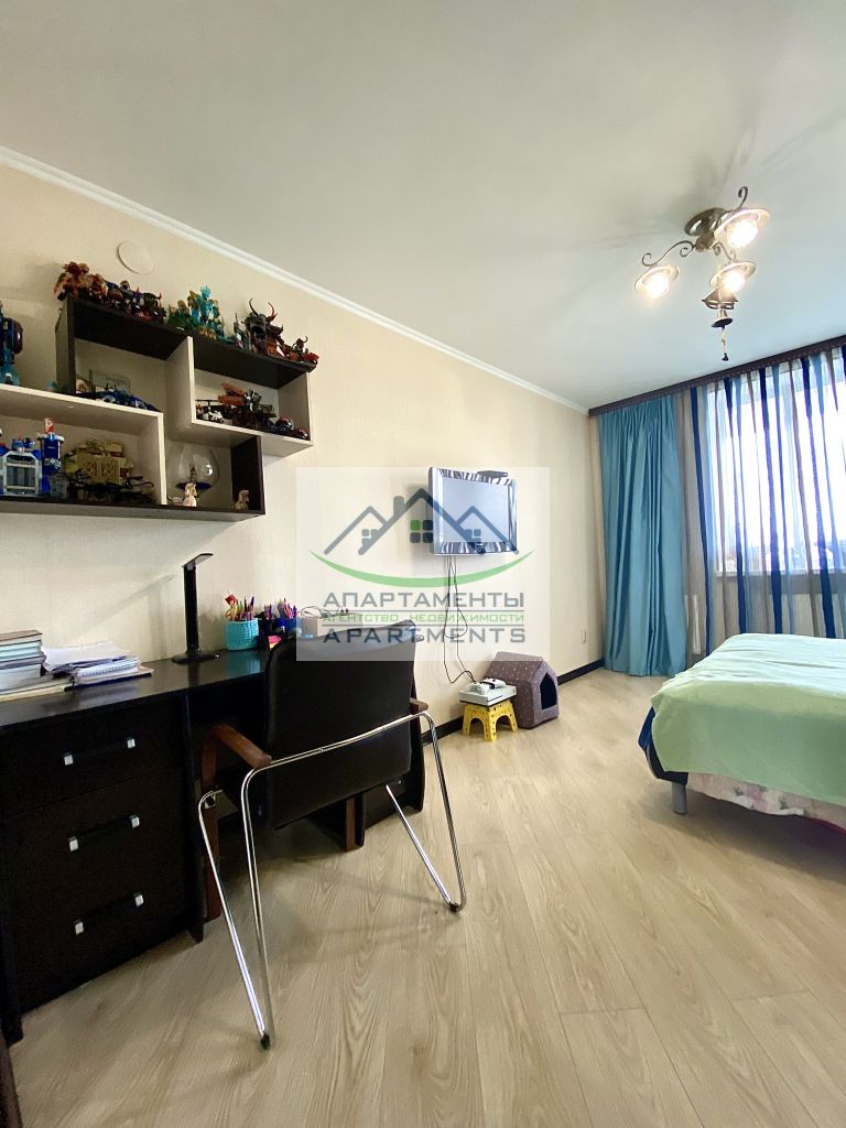 Продажа 4-комнатной квартиры, Пятигорск, Огородная ул,  37к7