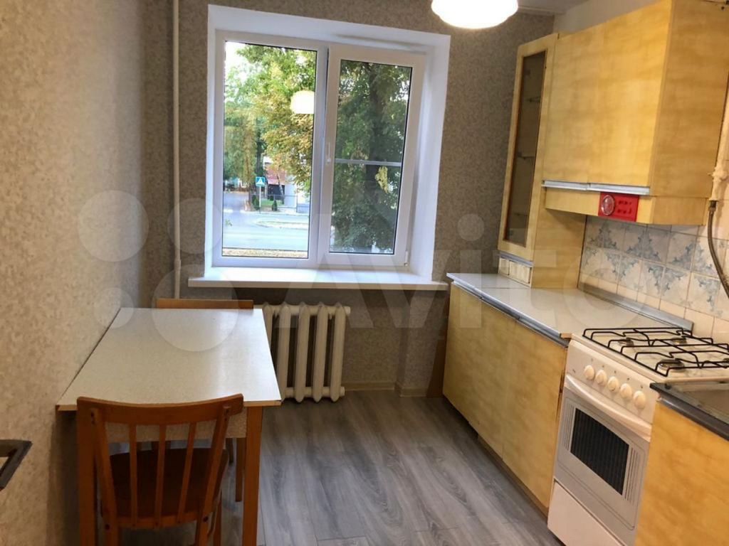 Продажа 2-комнатной квартиры, Ставрополь, Дзержинского ул,  188