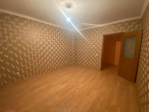 Продажа 3-комнатной квартиры, Батайск, Половинко ул,  280