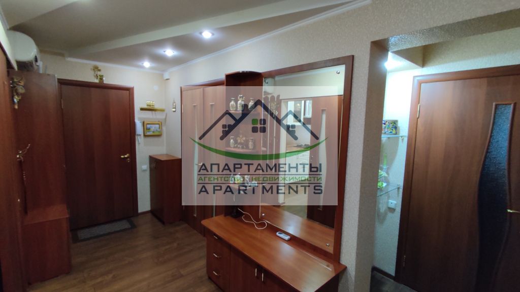 Продажа 3-комнатной квартиры, Пятигорск, Калинина пр-кт,  160