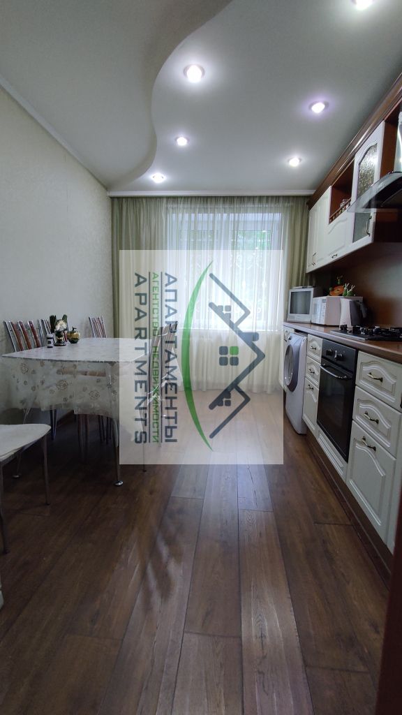 Продажа 3-комнатной квартиры, Пятигорск, Калинина пр-кт,  160